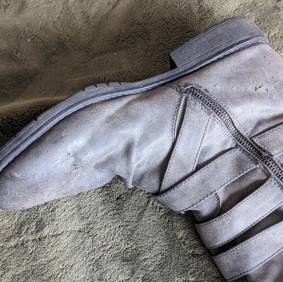 Roxy 🩶🌊 grey fuzzy winter boots - Picture 7 of 7